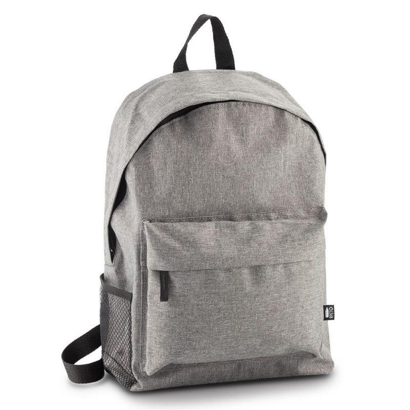 Primer plano del material reciclado del Morral Backpack Asher RPET, hecho de botellas de agua recicladas.
