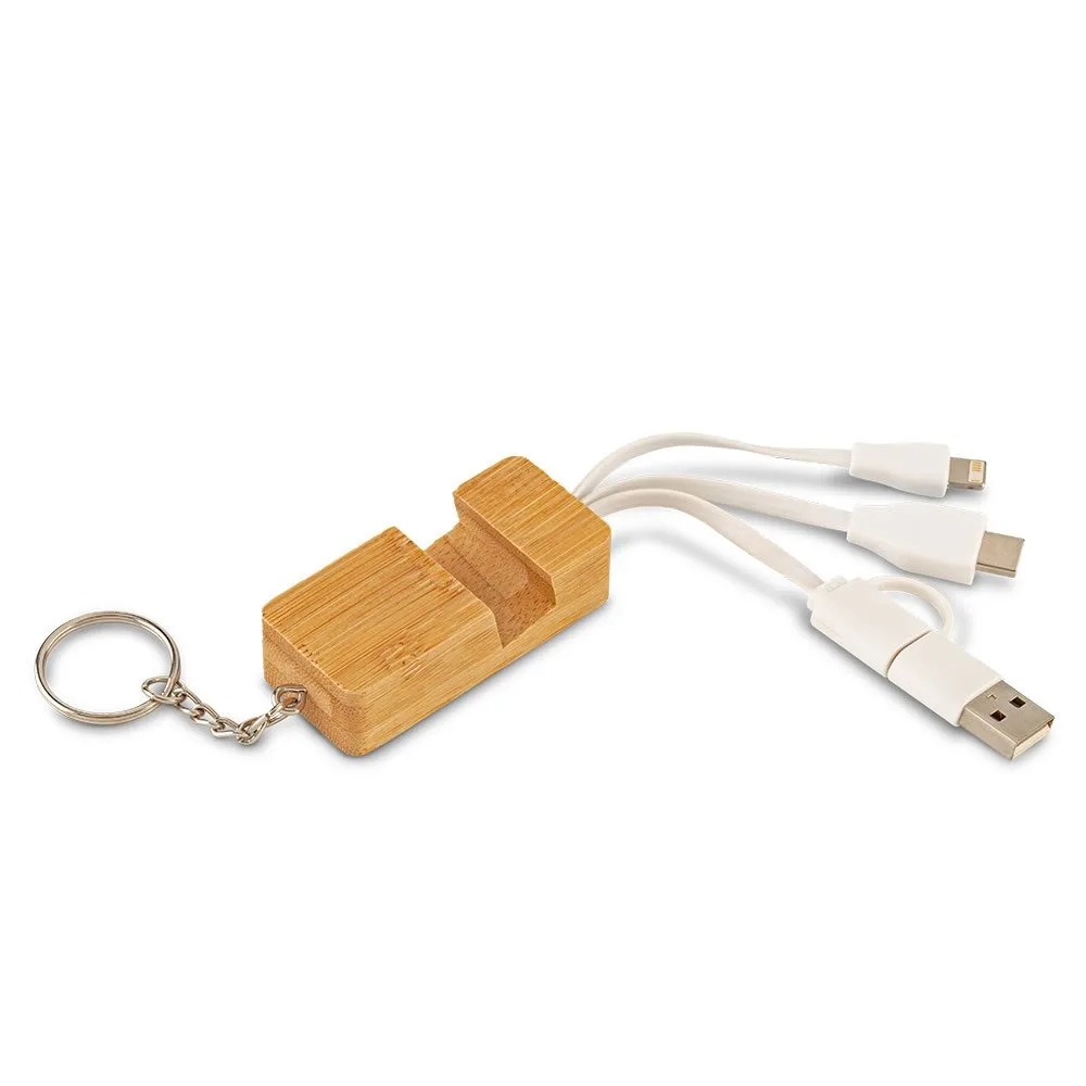 Primer plano del Cable Multicargador 3-1 Bamboo con llavero.